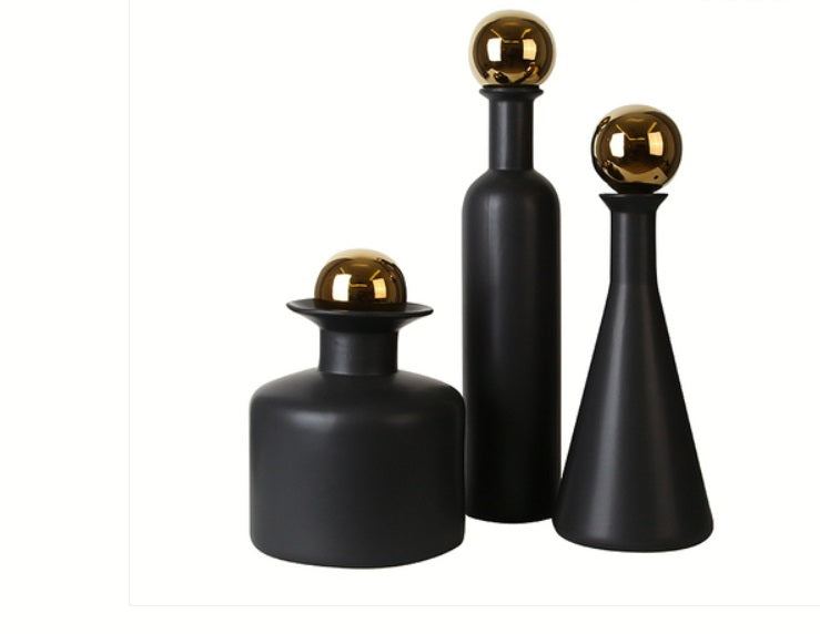 Black+ Golden ball Vase-B