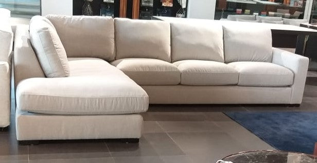 SECTIONAL 330x214x86h